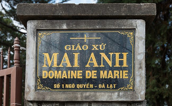 Nhà thờ Domaine de Marie - kiến trúc màu hồng có 1-0-2 tại Đà Lạt